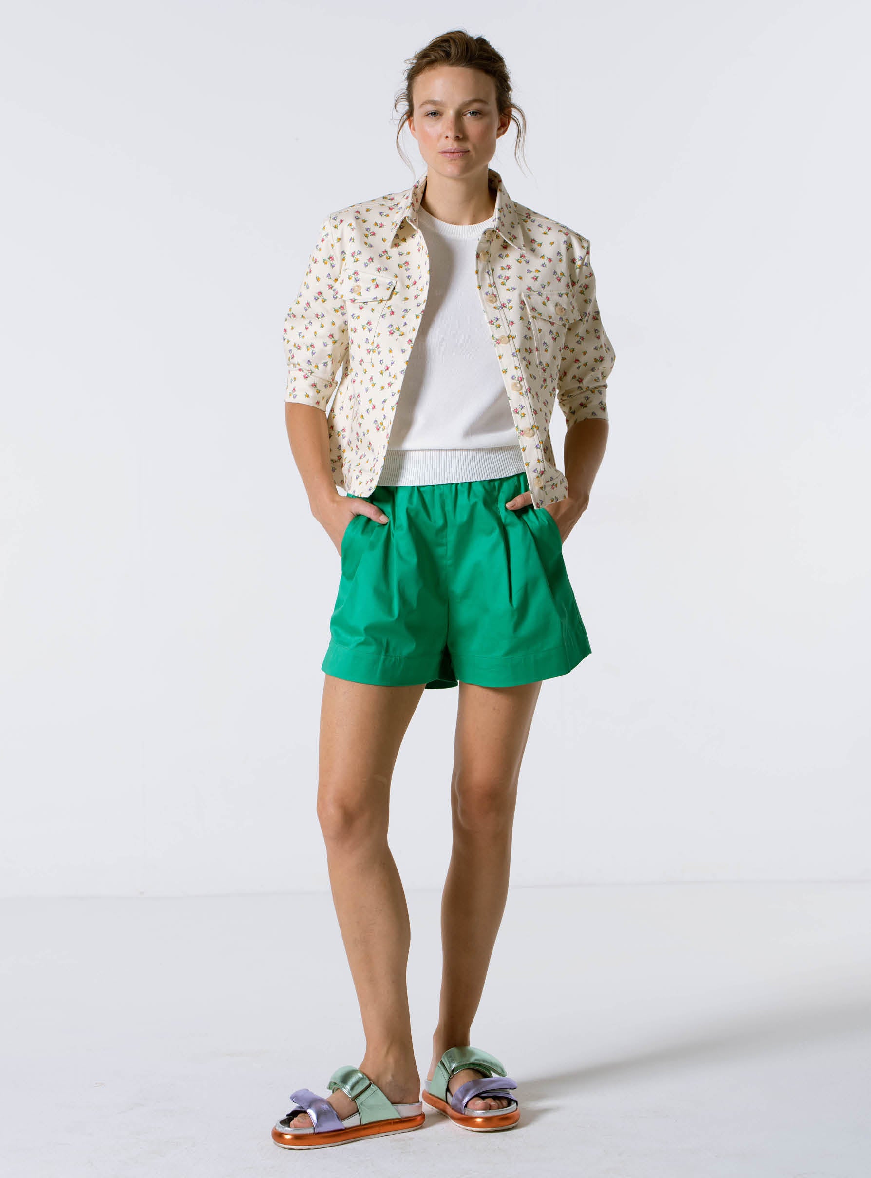 Top Thea Modesto